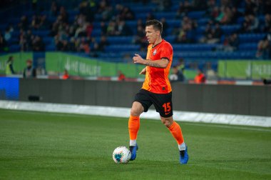 Kharkiv, Ukrayna - 27 Eylül 2019: Yevhen Konoplyanka Ukrayna Premier Ligi Shakhtar Donetsk-Vorskla Poltava maçında