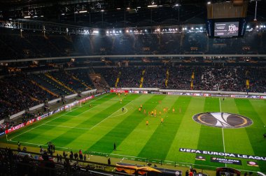 FRANKFURT AM MAIN, GERMANY - 21 Şubat 2019: UEFA Ligi Europa Eintracht-Shakhtar Donetsk maçından önce futbol kulübü Eintracht Frankfurt 'un evi olan Commerzbank Arena futbol stadyumu