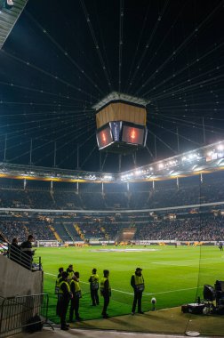 FRANKFURT AM MAIN, GERMANY - 21 Şubat 2019: UEFA Ligi Europa Eintracht-Shakhtar Donetsk maçından önce futbol kulübü Eintracht Frankfurt 'un evi olan Commerzbank Arena futbol stadyumu