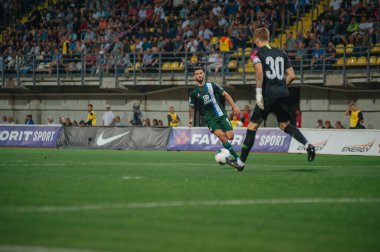 Zaporizha, Ukrayna - 29 Ağustos 2019: Facundo Ferreyra, RCD Espanyol ile Zorya arasında oynanan UEFA Avrupa Ligi karşılaşmasında Slavutich Arena 'da mücadele etmektedir.