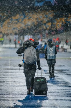 Kyiv, Ukrayna - 12 Aralık 2018: Shakhtar Donetsk ve Olympique Lyon arasındaki UEFA Şampiyonlar Ligi maçı sırasında futbol fotoğrafçısı