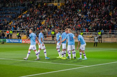 Kharkiv, Ukrayna - 18 Eylül 2019: Manchester City 'nin Bernardo Silva futbol oyuncusu UEFA Şampiyonlar Ligi maçı sırasında Metalist Stadyumu' nda Shakhtar 'a karşı