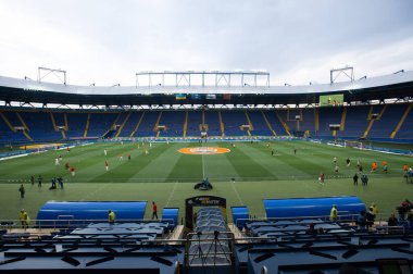 Kharkiv, Ukrayna - 13 Mayıs 2018: OSK Metalist 'in gündüz maçındaki arka görünümü - Veres