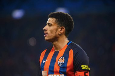 Kharkiv, Ukrayna - 7 Nisan 2019: Dinamo Kyiv maçında Shakhtar Donetsk 'in orta saha oyuncusu