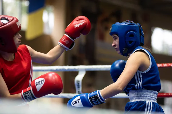 Kharkiv Ucrânia Outubro 2020 Meninas Boxeadoras Luta Ringue Durante Copa — Fotografia de Stock