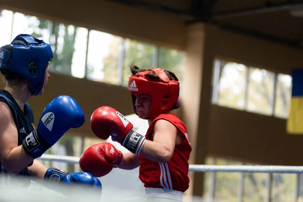 Kharkiv Ucrânia Outubro 2020 Meninas Boxeadoras Luta Ringue Durante Copa — Fotografia de Stock