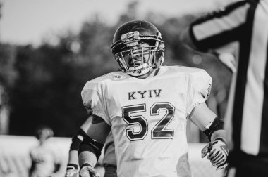 KHARKIV, UKRAINE - SEPTEMBER 26, 2020: Ukrayna Süper Ligi Atlantes Kharkiv-Slavs Kyiv maçı sırasında Amerikan futbolcular