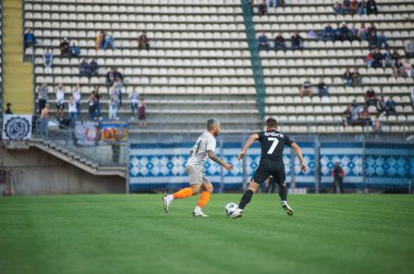 ZAPORIZHZHYA, UKRAINE - SEPTEMBER 20, 2020: Marlos vs Vladyslav Kochergin futbol karşılaşmasında Ukrayna Premiere Ligi Zorya Luhansk - FC Shakhtar Donetsk