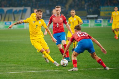 KHARKIV, UKRAINE - 16 Ekim 2018: UEFA Lig Milletlerinde Andriy Yarmolenko Ukrayna - Çek Cumhuriyeti Metalist Stadyumu 'nda