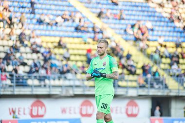 ZAPORIZHZHYA, UKRAINE - SEPTEMBER 20, 2020: Mykyta Shevchenko, Ukrayna Premiere Ligi maçında kaleci Zorya Luhansk FC Shakhtar Donetsk 'e karşı