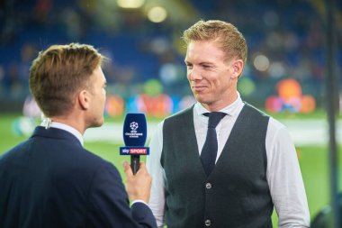 KHARKIV, UKRAINE - 19 Eylül 2018: TSG Hoffenheim baş antrenörü Julian Nagelsmann yakın plan portresi. Futbol karşılaşması UEFA Şampiyonlar Ligi 2018 FC Shakhtar - TSG Hoffenheim
