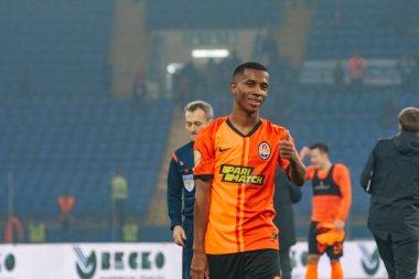 KHARKIV, UKRAINE - 18 Ekim 2019: Marcos Antonio UPL Shakhtar - Kolos Olimpiyat Milli Futbol Takımı 'nda futbol maçı sırasında sahada. 