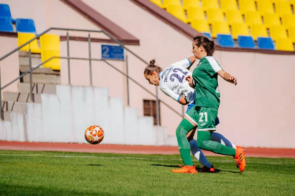 ハリコフ ウクライナ 2020年9月13日 ウクライナの女性プロリーグのサッカー試合Zitlobud2 Karpaty — ストック写真