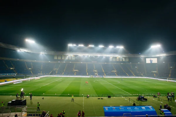 Charków Ukraina Października 2018 Światła Stadionu Przed Meczem Piłki Nożnej — Zdjęcie stockowe