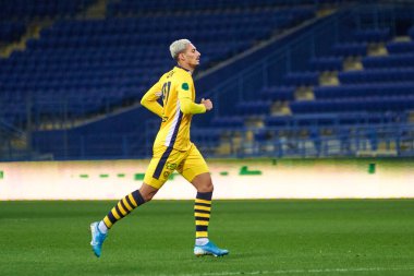 KHARKIV, UKRAINE - 5 Ekim 2020: Derek. PFL Metallist-1925 Futbol Maçı - Polissya