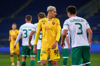 KHARKIV, UKRAINE - 5 Ekim 2020: Derek. PFL Metallist-1925 Futbol Maçı - Polissya