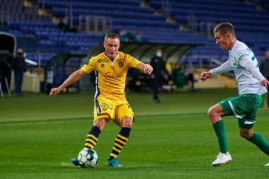 KHARKIV, UKRAINE - 5 Ekim 2020 Anton Savin. PFL Metallist-1925 Futbol Maçı - Polissya