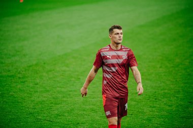 Lviv, Ukrayna - 03 Eylül 2020: UEFA Uluslar Ligi Ukrayna - İsviçre maçı sırasında Granit Xhaka