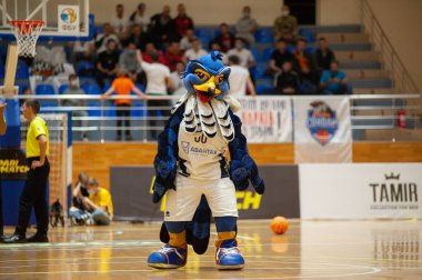 KHARKIV, UKRAINE - 9 Ekim 2020: Ukrayna Basketbol Süper Ligi maçı. Kharkivski Sokoly - Çerkaski Mavpy