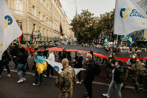 Kharkiv Ukraine Oktober 2020 Medlemmar Nationalistiska Organisationer Ukrainska Veteraner Rysk — Stockfoto