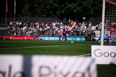 COLOGNE, GERMANY - 6 Eylül 2025 Google Pixel Women Bundesliga 1.FC Koeln Frauen-RB Leipzig Frauen maçı Franz Kremer Stadyumu 'nda.