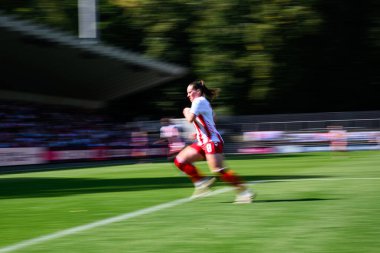 COLOGNE, GERMANY - 6 Eylül 2025 Google Pixel Women Bundesliga 1.FC Koeln Frauen-RB Leipzig Frauen maçı Franz Kremer Stadyumu 'nda.