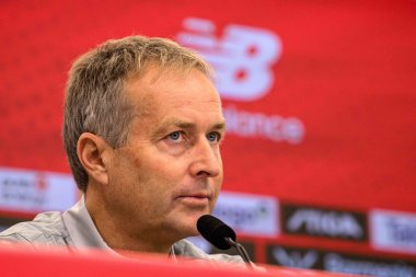 LEVERKUSEN, GERMANY - 10 Eylül 2025: Kasper Hjulmand - Bayarena 'da basın toplantısı.