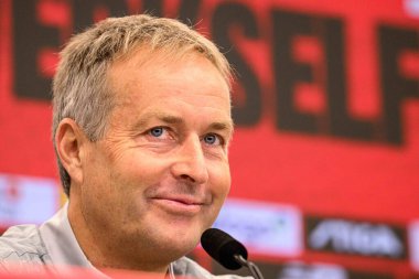 LEVERKUSEN, GERMANY - 10 Eylül 2025: Kasper Hjulmand - Bayarena 'da basın toplantısı.