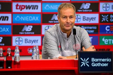 LEVERKUSEN, GERMANY - 10 Eylül 2025: Kasper Hjulmand - Bayarena 'da basın toplantısı.