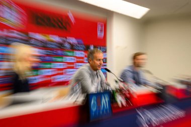 LEVERKUSEN, GERMANY - 10 Eylül 2025: Kasper Hjulmand - Bayarena 'da basın toplantısı.