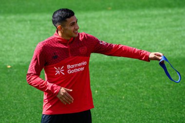 LEVERKUSEN, ALMANY - 10 Eylül 2025: Ezequiel Fernandez - Bayer 04 Leverkusen 'i Bayena' da uygula.