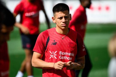 LEVERKUSEN, ALMANY - 10 Eylül 2025: Ezequiel Fernandez - Bayer 04 Leverkusen 'i Bayena' da uygula.