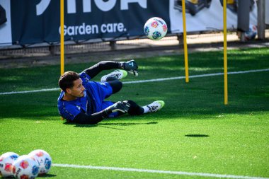 LEVERKUSEN, ALMANY - 10 Eylül 2025: Janis Blaswich - Bayer 04 Leverkusen Bayena 'da Uygulama.