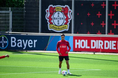 LEVERKUSEN, ALMANY - 10 Eylül 2025: Lucas Vazquez - Bayer 04 Leverkusen Bayarena 'da Uygulama.