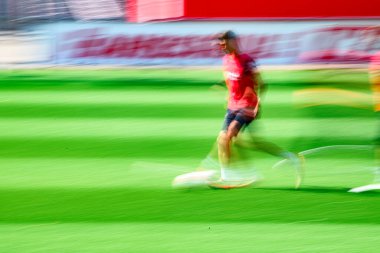 LEVERKUSEN, ALMANY - 10 Eylül 2025: Bayer 04 Leverkusen 'i Bayarena' da uygula.