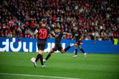 LEVERKUSEN, GERMANY - 12 Eylül 2025: Aleix Garcia - Bayer 04 Leverkusen-SG Eintracht Frankfurt maçı Bayena 'da. 