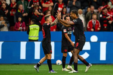 LEVERKUSEN, GERMANY - 12 SEPTEMBER, 2025: Lucas Vazquez, Alejandro Grimaldo, Loic Bade - Bundesliga maçı Bayer 04 Leverkusen - Bayena 'da SG Eintracht Frankfurt. 