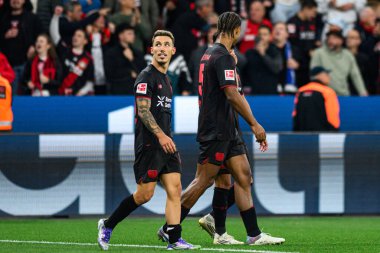 LEVERKUSEN, GERMANY - 12 SEPTEMBER, 2025: Lucas Vazquez, Alejandro Grimaldo, Loic Bade - Bundesliga maçı Bayer 04 Leverkusen - Bayena 'da SG Eintracht Frankfurt. 