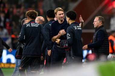 LEVERKUSEN, GERMANY - 12 Eylül 2025: Simon Rolfes - Bayer 04 Leverkusen-SG Eintracht Frankfurt maçı Bayena 'da. 