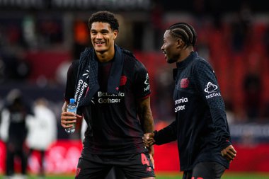 LEVERKUSEN, GERMANY - 12 SEPTEMBER, 2025: Jarell Quansah, Nathan Tella - Bundesliga maçı Bayer 04 Leverkusen 'e karşı SG Eintracht Frankfurt Bayena' da. 