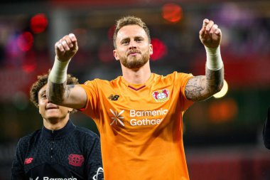 LEVERKUSEN, GERMANY - 12 Eylül 2025: Mark Flekken - Bayer 04 Leverkusen-SG Eintracht Frankfurt maçı Bayena 'da. 