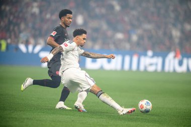 LEVERKUSEN, GERMANY - 12 SEPTEMBER, 2025: Malik Tillman, Nnamdi Collins - Bayer 04 Leverkusen-SG Eintracht Frankfurt maçında Bundesliga maçı. 