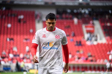 MAINZ, Almanya - 13 Eylül 2025: Nadiem Amiri - Bundesliga maçı 1. FSV Mainz 05, Mewa Arena 'da RB Leipzig' e karşı. 