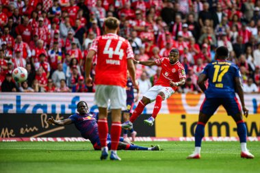 MAINZ, Almanya - 13 Eylül 2025: Arnaud Nordin - Bundesliga maçı 1. FSV Mainz 05, Mewa Arena 'da RB Leipzig' e karşı. 
