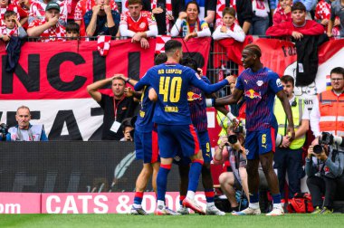 MAINZ, Almanya - 13 Eylül 2025: Ridle Baku - Bundesliga maçı 1. FSV Mainz 05, Mewa Arena 'da RB Leipzig' e karşı. 