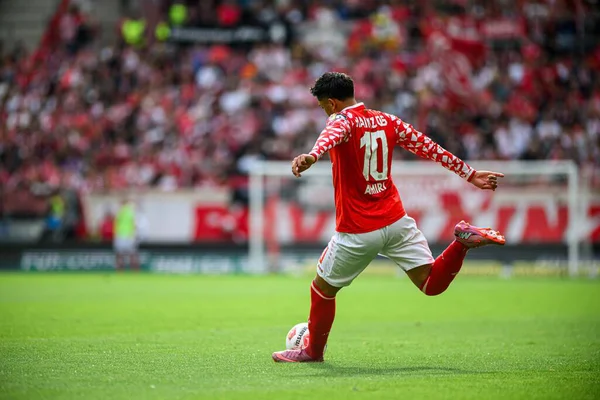 MAINZ, Almanya - 13 Eylül 2025: Nadiem Amiri - Bundesliga maçı 1. FSV Mainz 05, Mewa Arena 'da RB Leipzig' e karşı. 