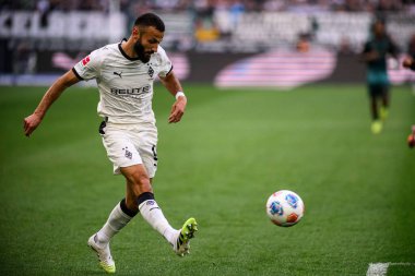 MOENCHENGLADBACH, GERMANY - 14 Eylül 2025: Franck Honorat - Bundesliga Borussia Moenchengladbach futbol maçı Borussia Park 'ta SV Werder Bremen' e karşı.