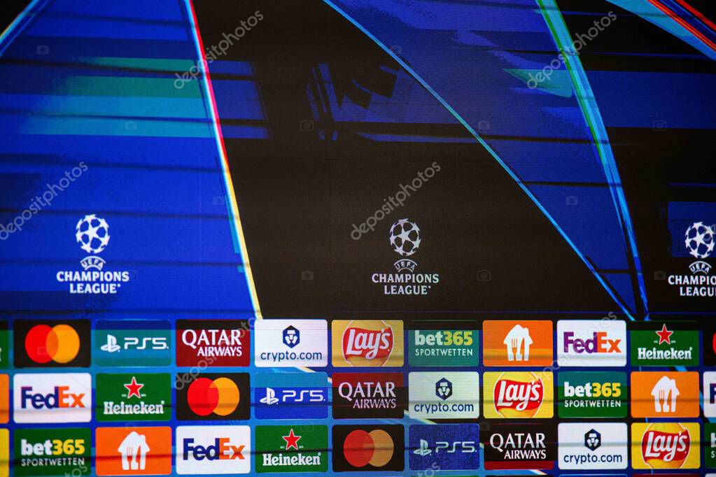 FRANKFURT, GERMANY - 18 SEPTEMBER, 2025: screen, press conference - The match UEFA Champions League Eintracht Frankfurt v Galatasaray A.S. at Deutsche Bank Park.