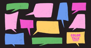 Pastel Tebeşir Tarzı ile Pastel Konuşma Baloncukları. Konuşmak için el çizimi metin çerçeveleri ya da çizgi roman tasarımı. Renkli çocuksu Doodle Bulutu Kabarcık Kutuları Beyaz Arkaplanda Ayarlandı.