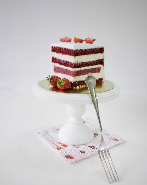 Piece Strawberry Cake White Cakestand — Stock Photo, Image